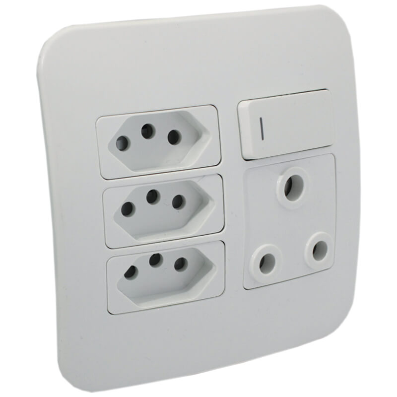 Switched Wall Socket - White