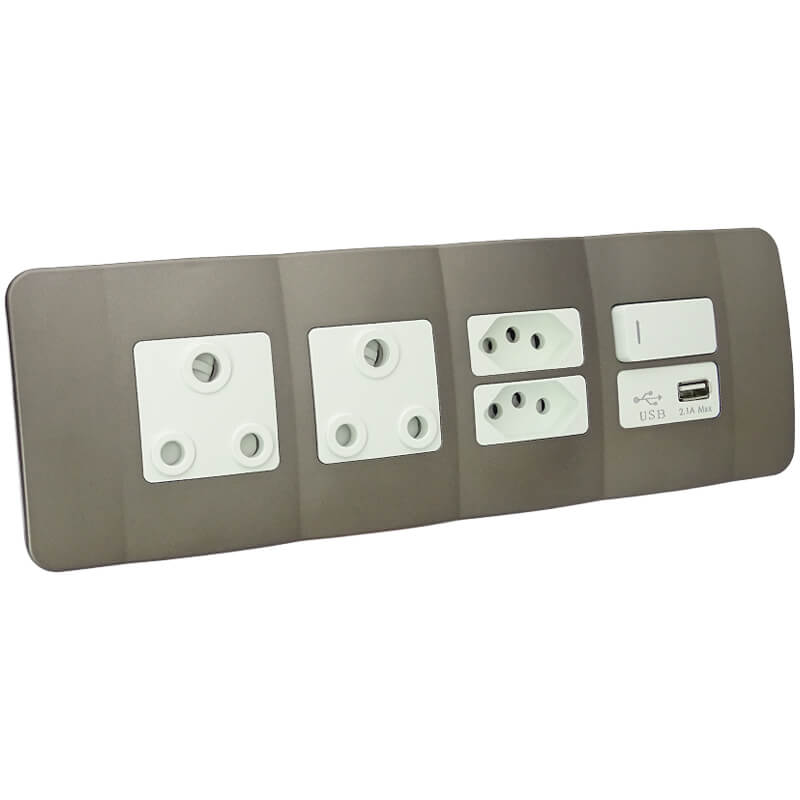 USB Omni Cluster Wall Socket