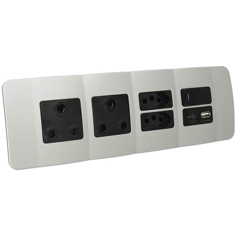 USB Omni Cluster Wall Socket