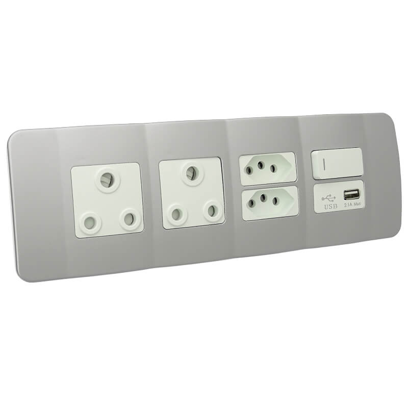 USB Omni Cluster Wall Socket