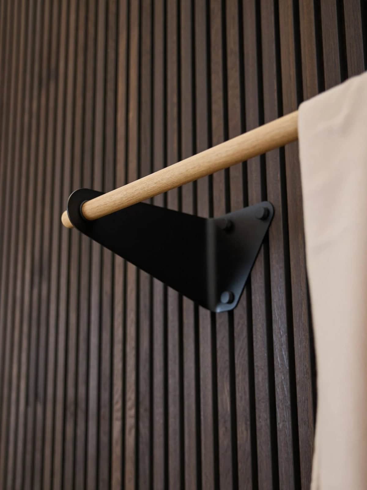 WoodUpp Linn | Coat Rail - Image 15