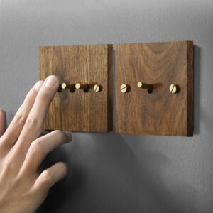 Wood - Maple Wood with Gold Toggle