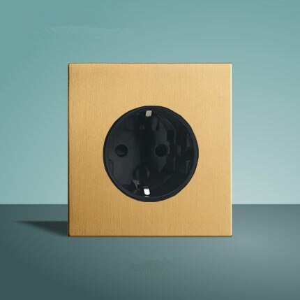 Sleek Gold Toggle Range - Image 8
