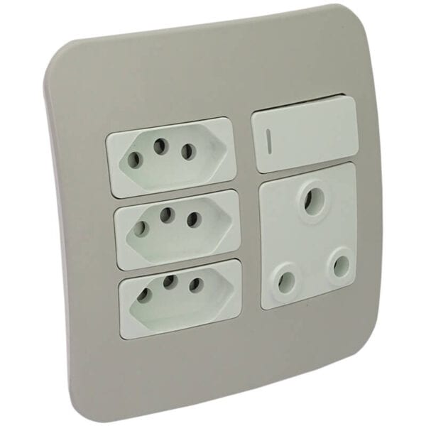 Switched Wall Socket - Image 4