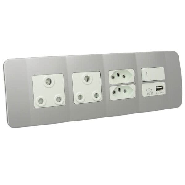 USB Omni Cluster Wall Socket - Image 4