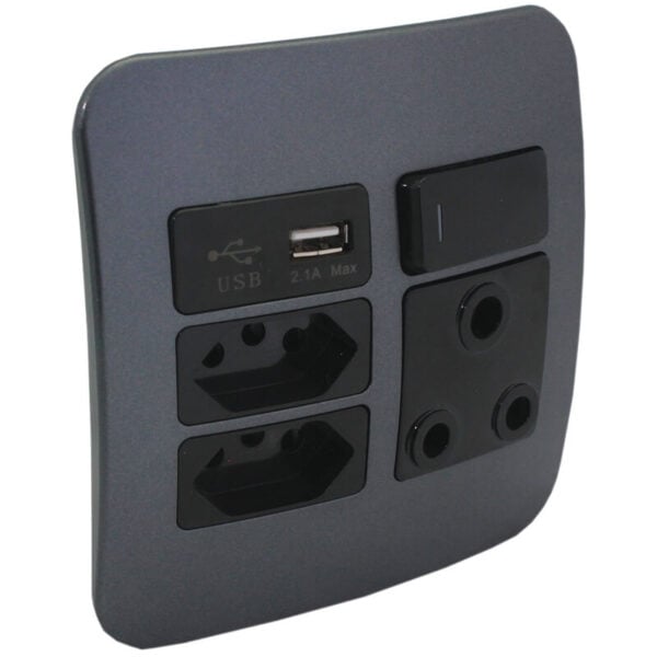 USB Wall Socket - Image 3
