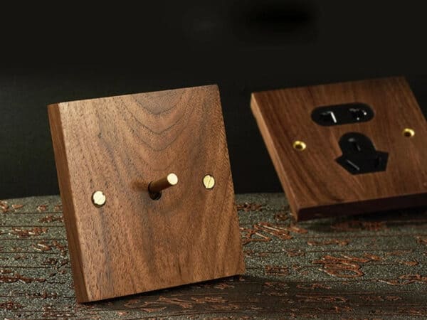 Wood - Maple Wood with Gold Toggle - Image 13