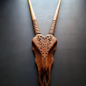 GEMSBOK WALL DECOR